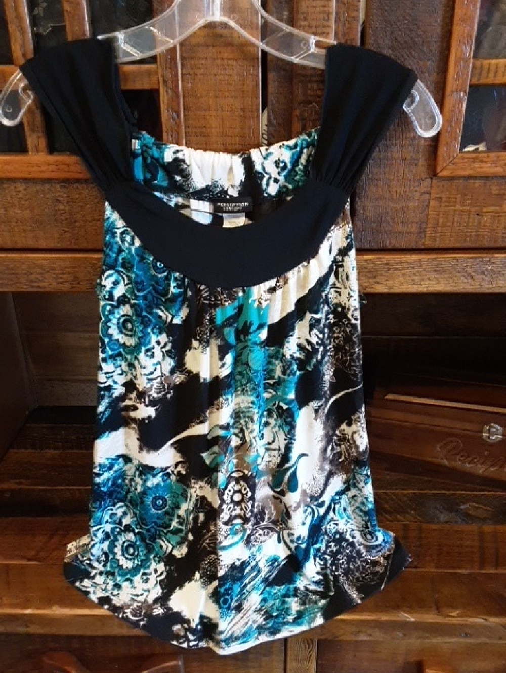 Fashion Top Women's Black & Teal Printed Sleeveless Tank